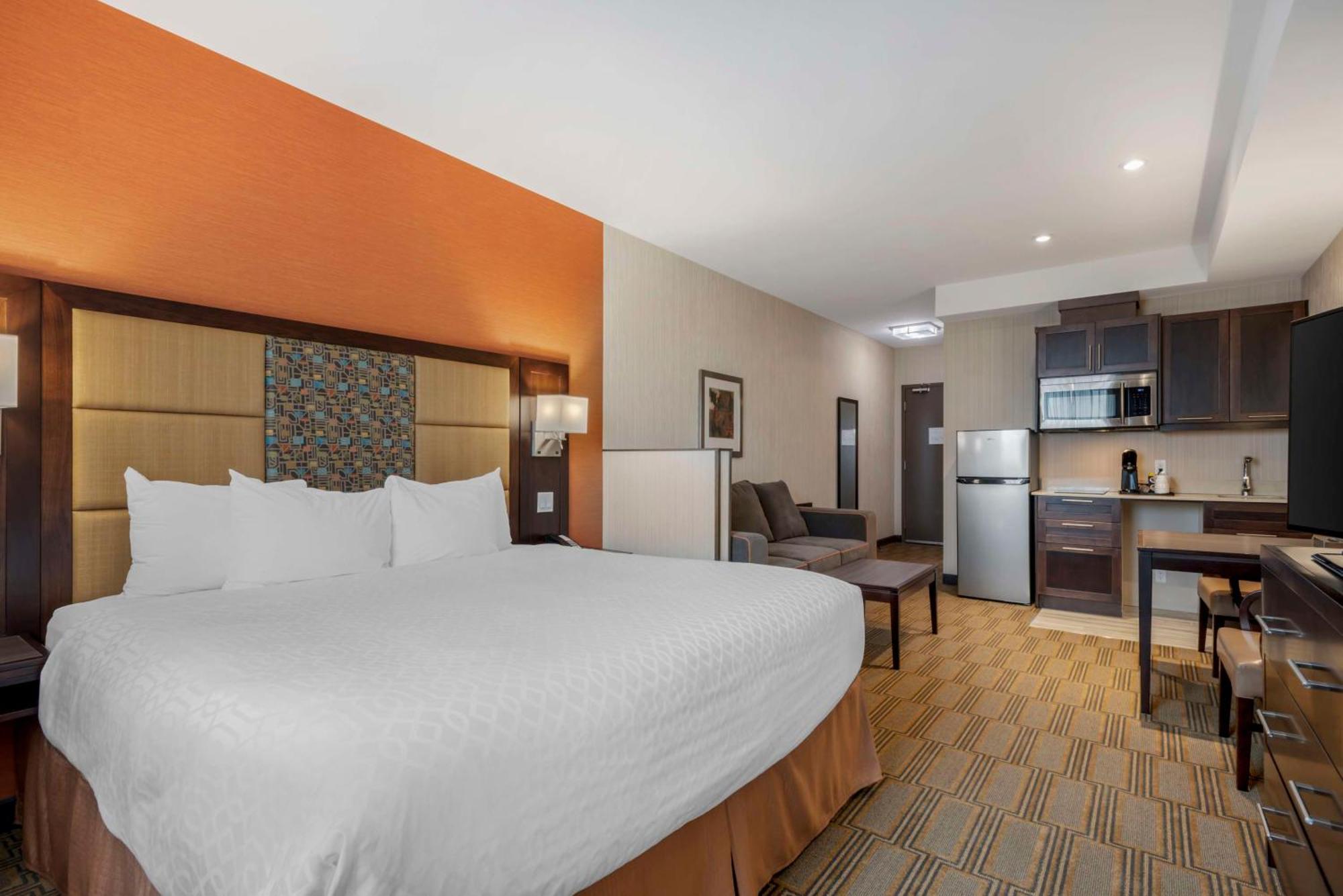 Best Western Plus Chateau Fort St. John Ngoại thất bức ảnh