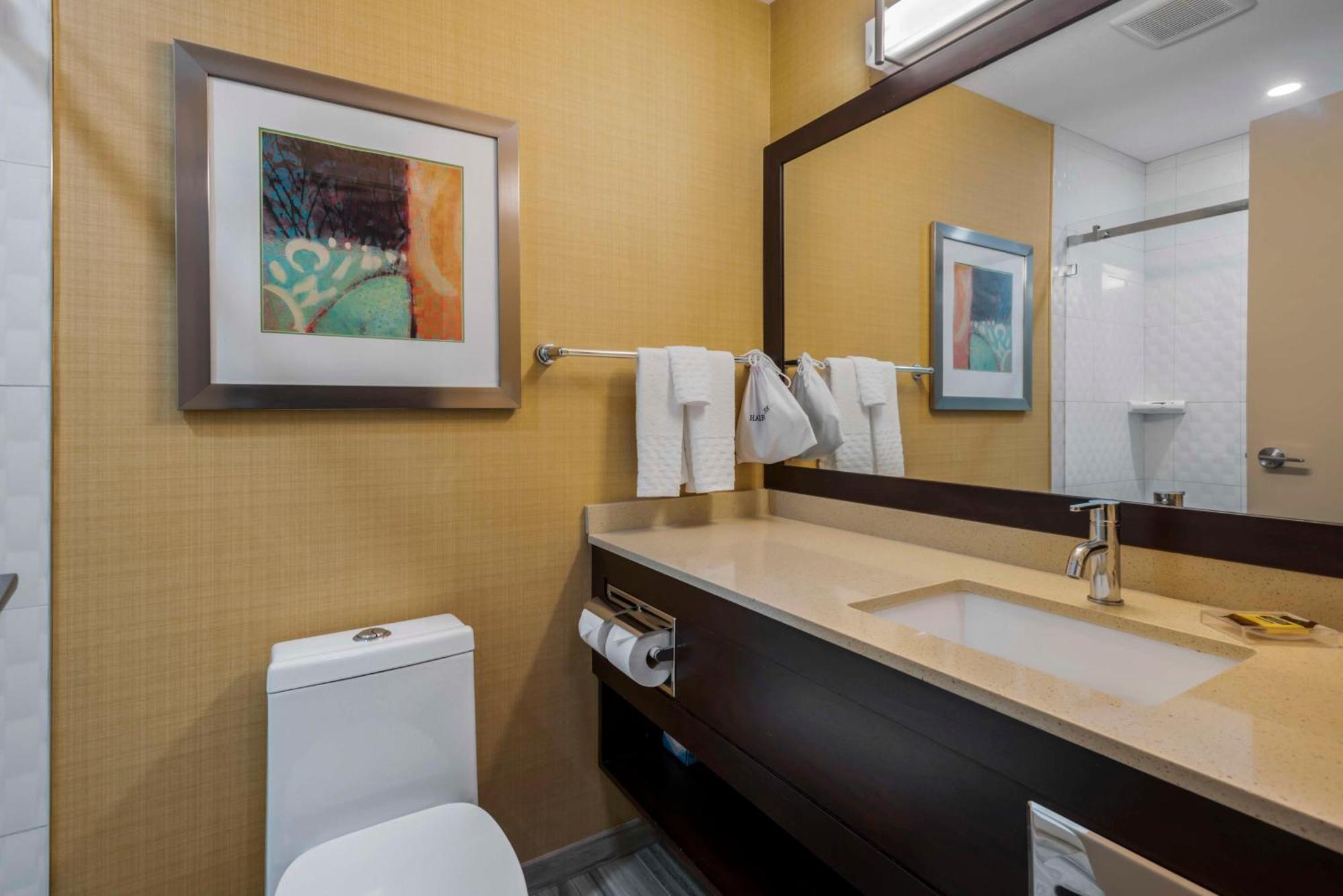 Best Western Plus Chateau Fort St. John Ngoại thất bức ảnh