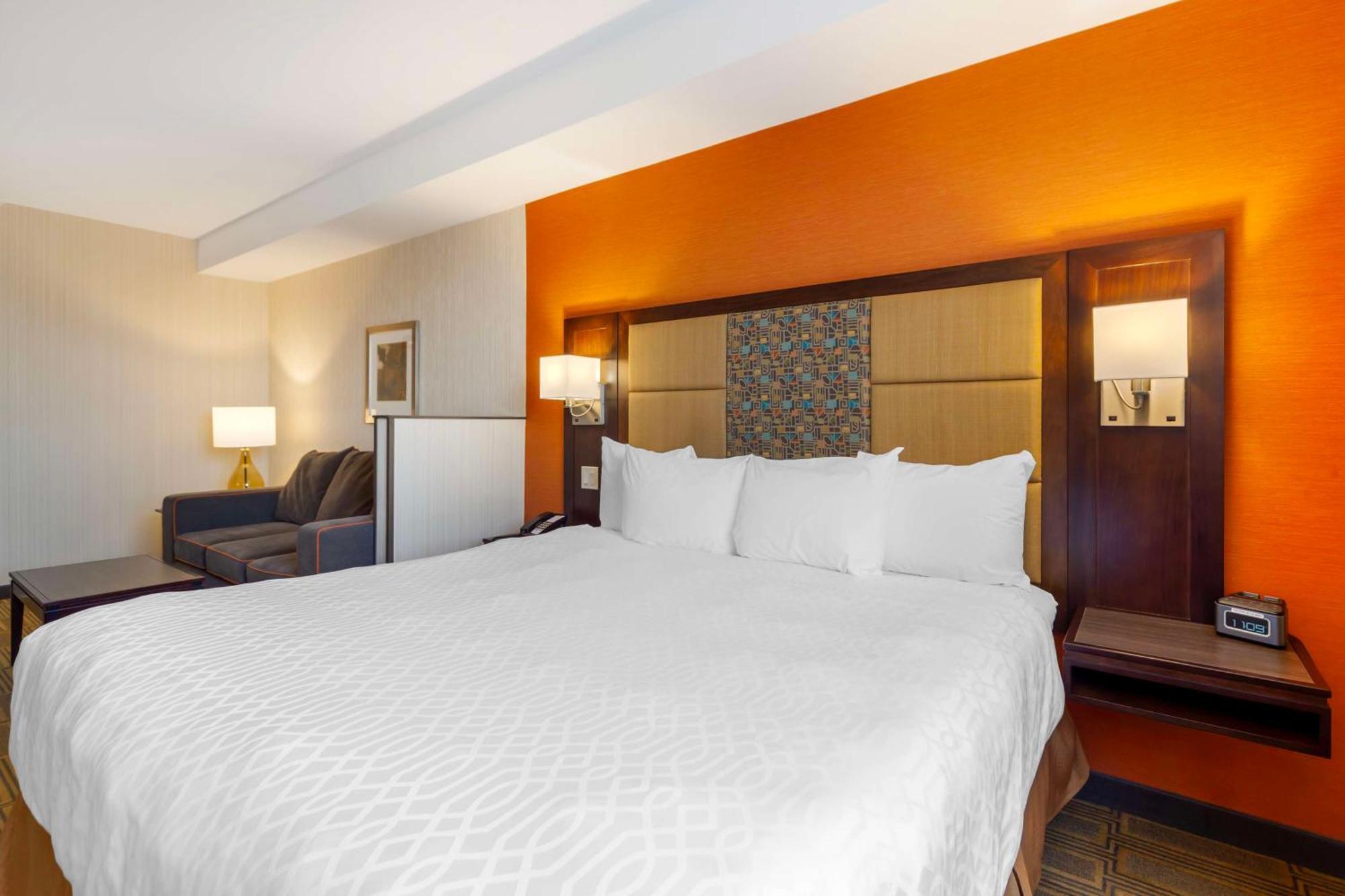 Best Western Plus Chateau Fort St. John Ngoại thất bức ảnh