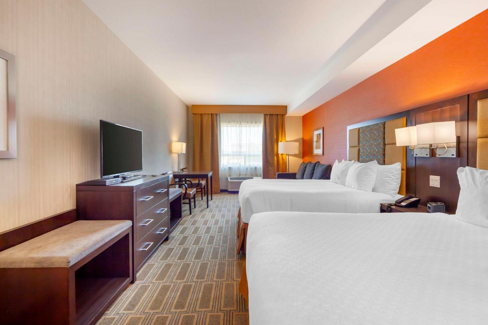 Best Western Plus Chateau Fort St. John Ngoại thất bức ảnh