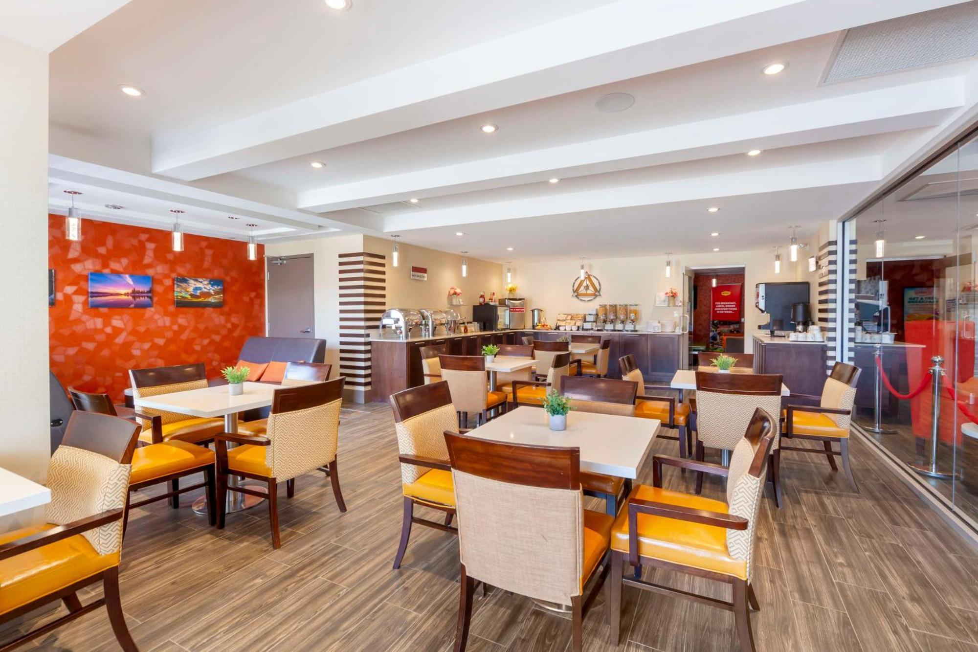 Best Western Plus Chateau Fort St. John Ngoại thất bức ảnh